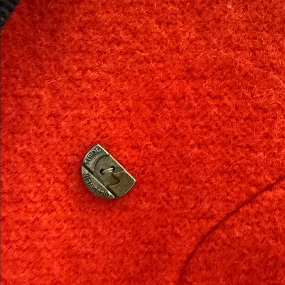 Giesswein Swiss wool vintage jacket with black corded trim and metal button - Picture 2 of 6